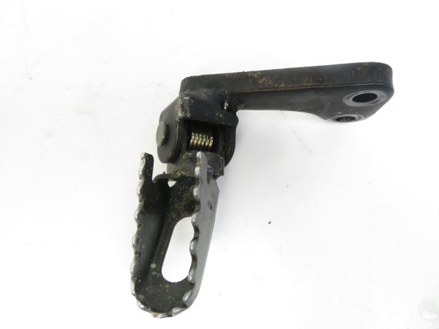 PLATINE AVANT DROITE