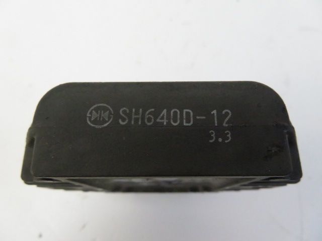 REGULATEUR DE TENSION