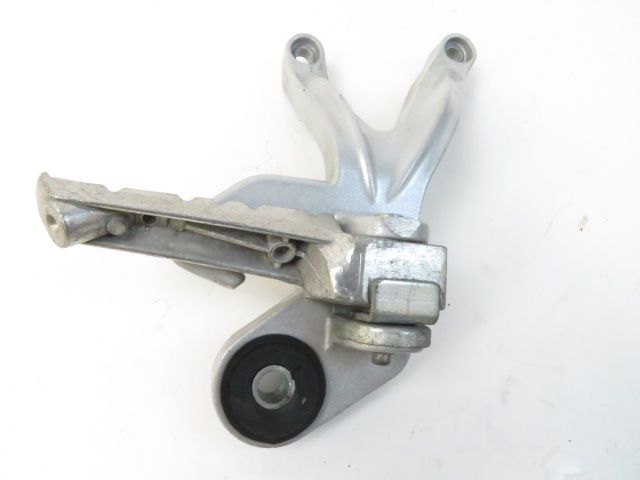 Platine et repose pieds arriere droit