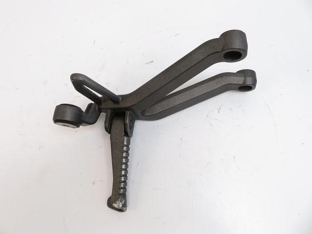 PLATINE ET REPOSE PIEDS ARRIERE DROIT