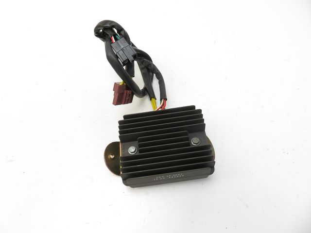 REGULATEUR DE TENSION
