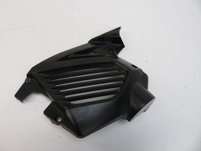 GRILLE DE RADIATEUR