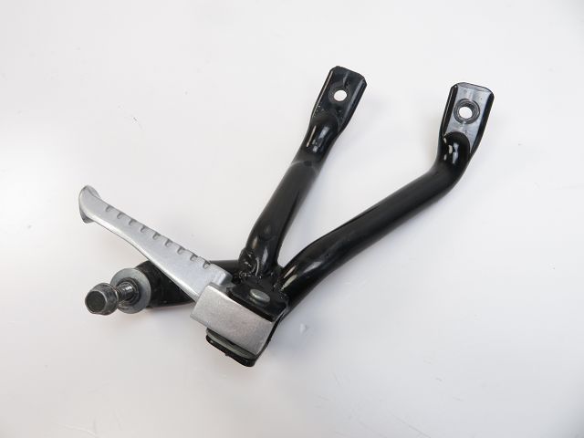 PLATINE ET REPOSE PIEDS ARRIERE DROIT