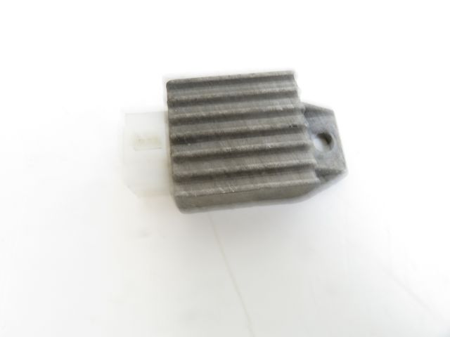 REGULATEUR DE TENSION