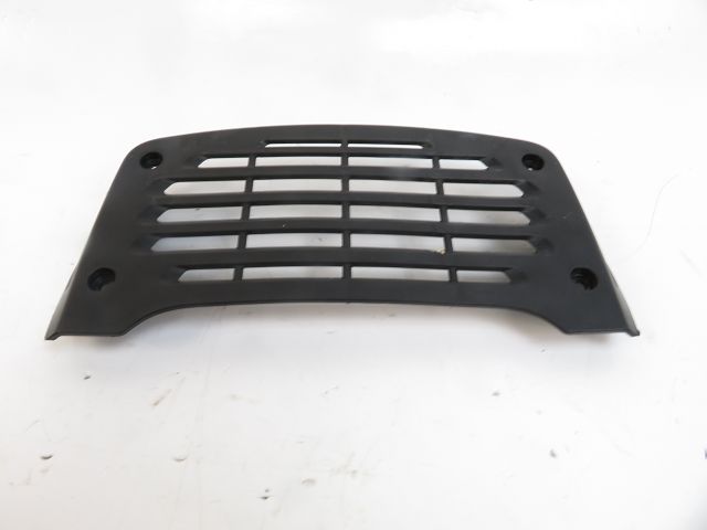 GRILLE DE RADIATEUR