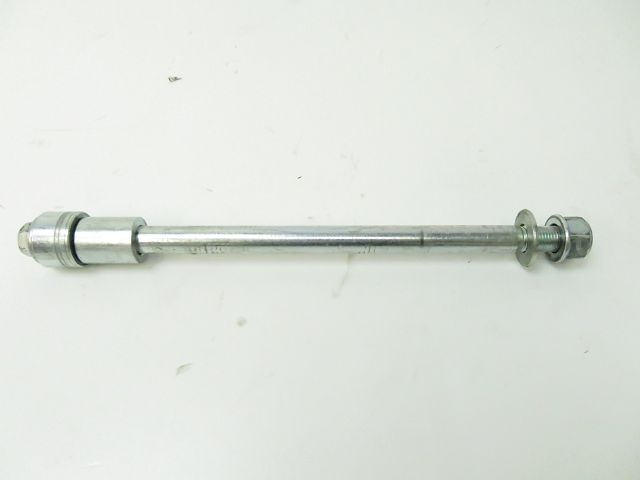 AXE DE ROUE ARRIERE