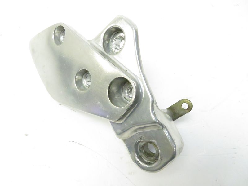 PLATINE AVANT DROITE