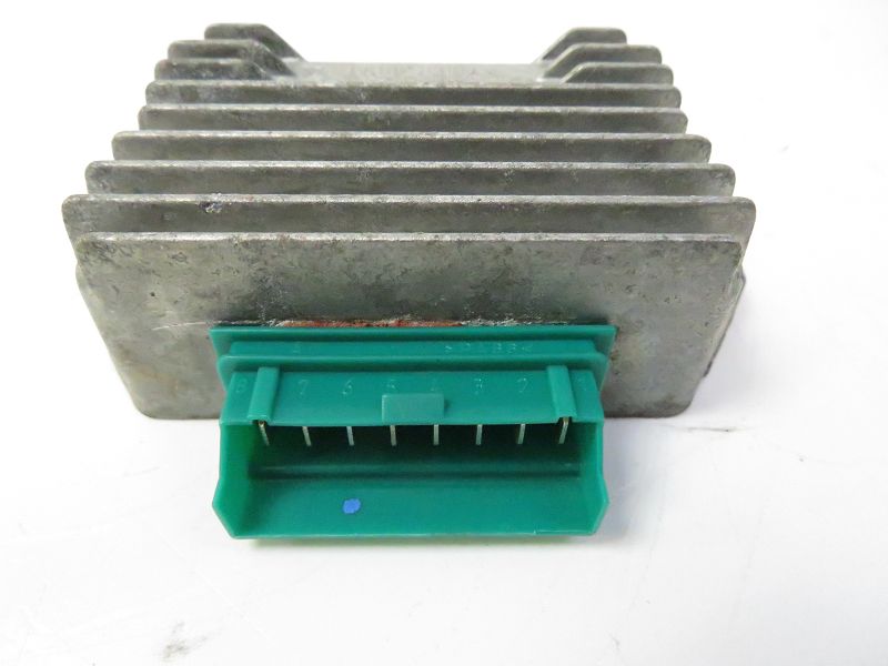 Regulateur de tension