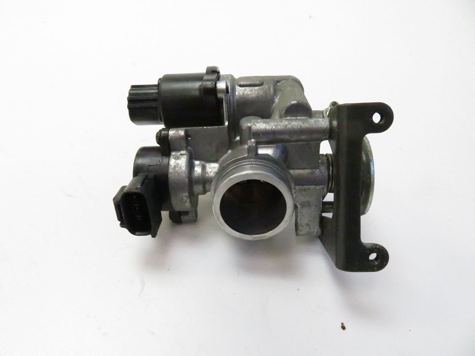 CORPS D'INJECTION GAUCHE