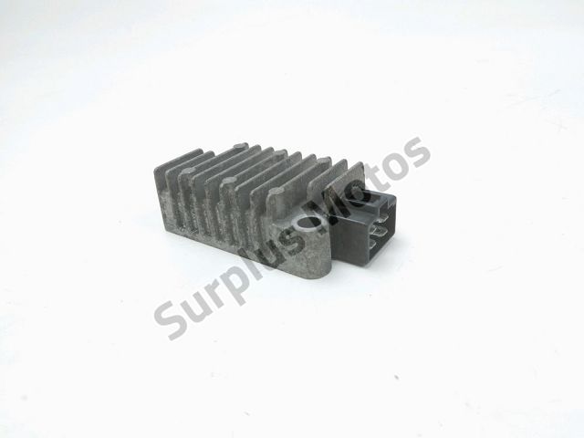 REGULATEUR DE TENSION