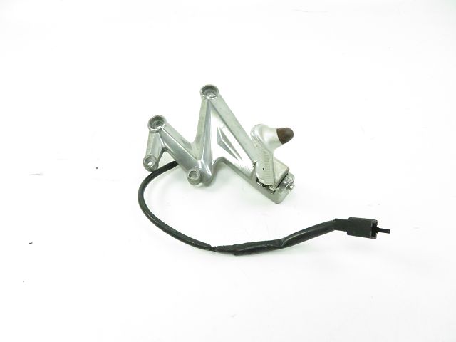 PLATINE AVANT DROITE