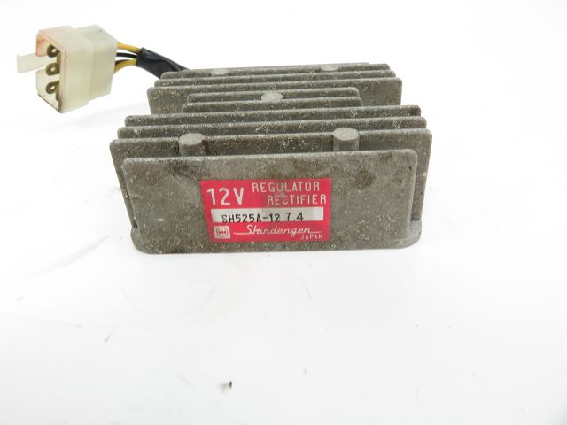 REGULATEUR DE TENSION