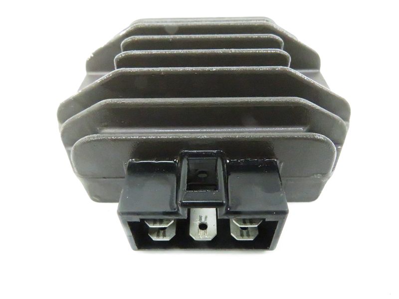 REGULATEUR DE TENSION