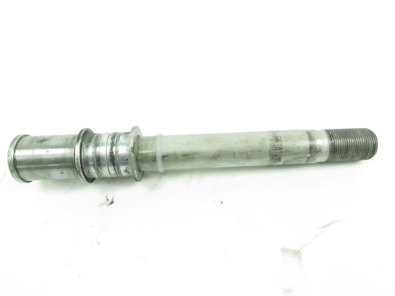 AXE DE ROUE AVANT