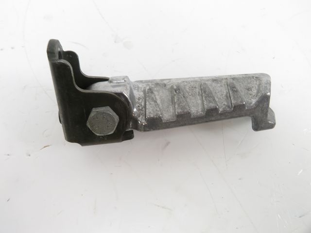 Repose pieds arriere gauche