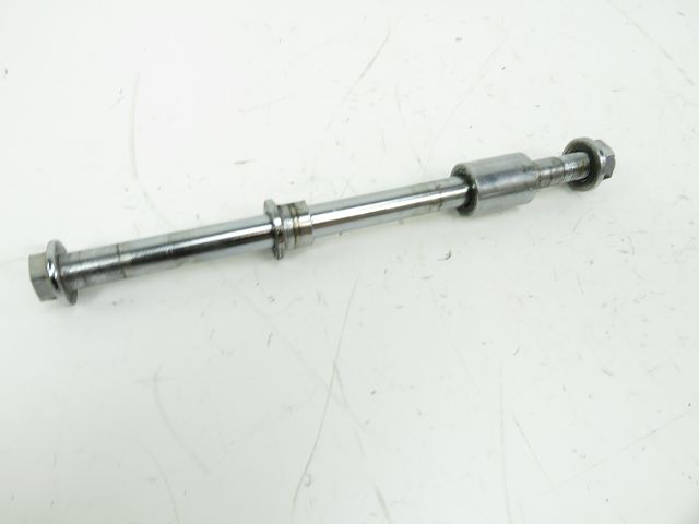 AXE DE ROUE ARRIERE