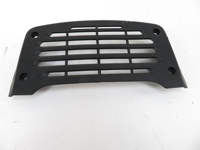 GRILLE DE RADIATEUR