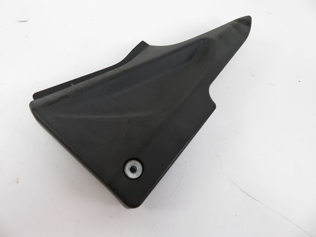 CACHE LATERAL GAUCHE