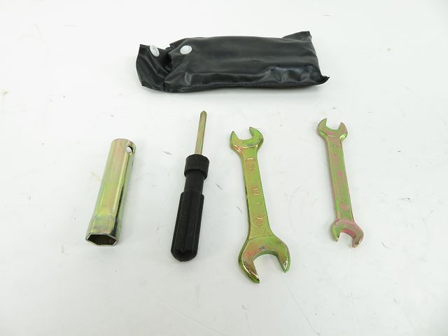 TROUSSE OUTIL