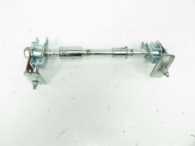 AXE DE ROUE ARRIERE
