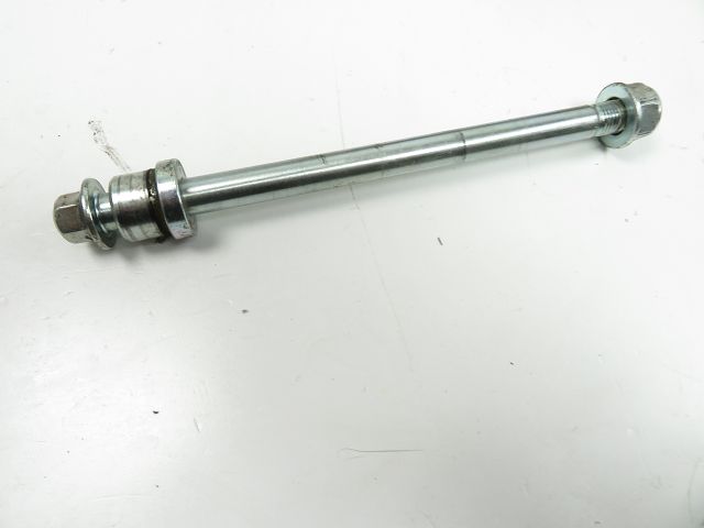 AXE DE ROUE AVANT