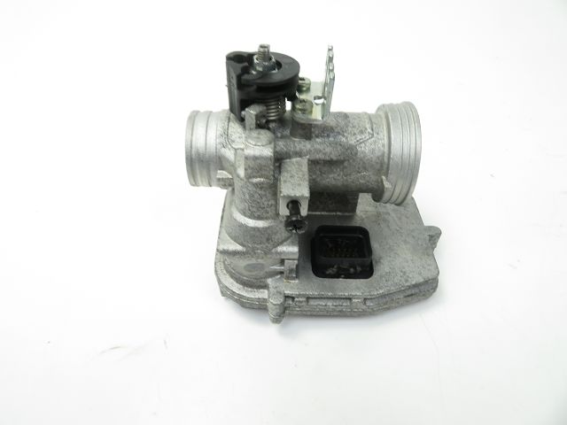 Corps d'injection droit