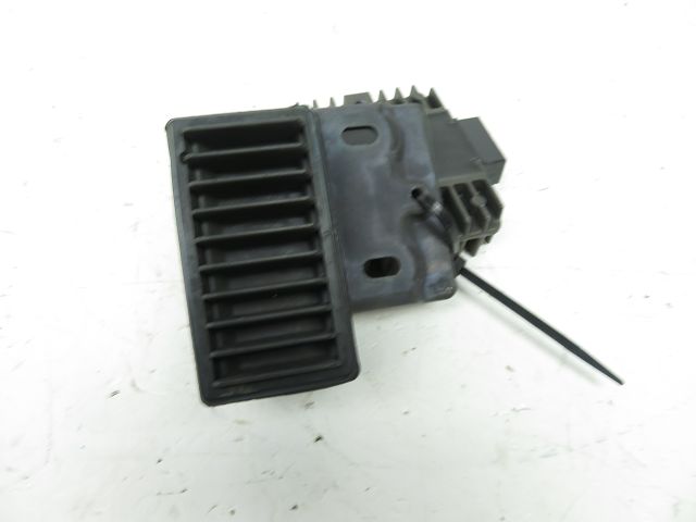 REGULATEUR DE TENSION