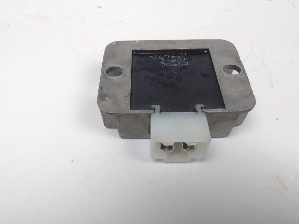 REGULATEUR DE TENSION