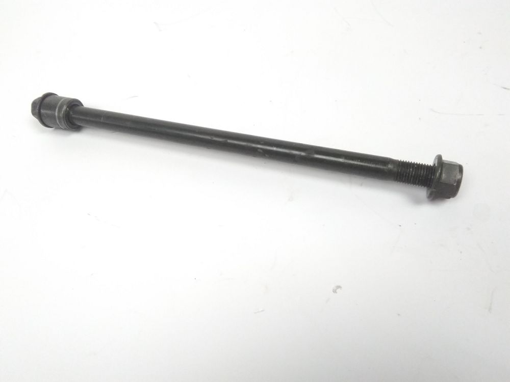 AXE DE ROUE AVANT