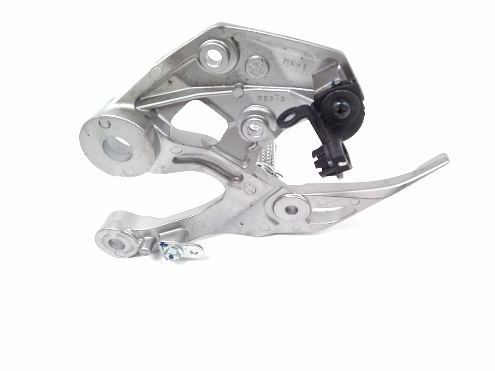 PLATINE AVANT DROITE COMPLETE