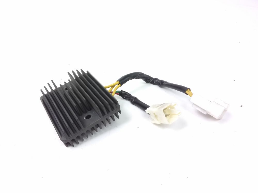 REGULATEUR DE TENSION