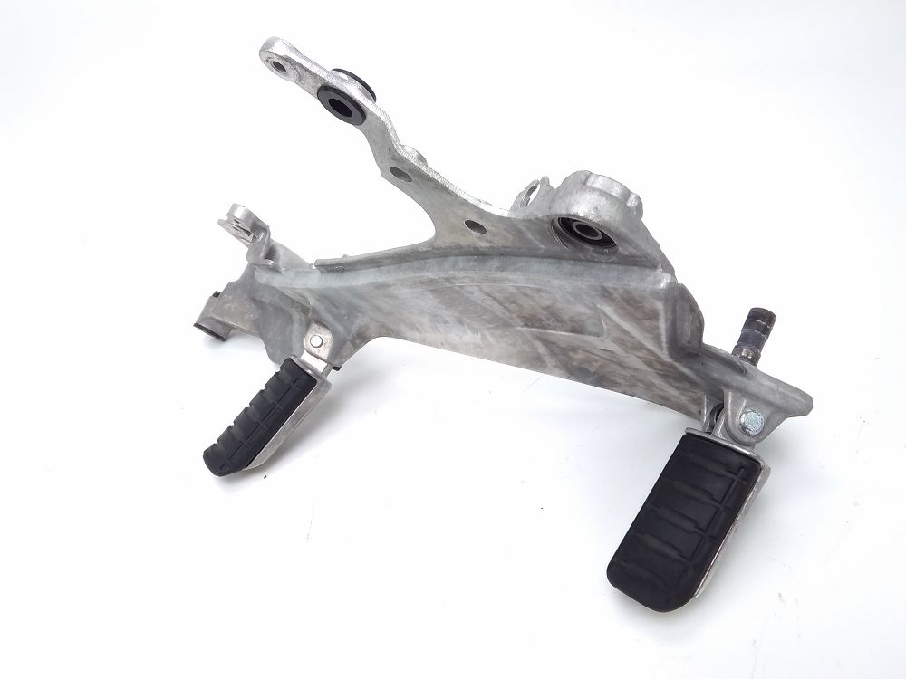 PLATINE AVANT DROITE COMPLETE