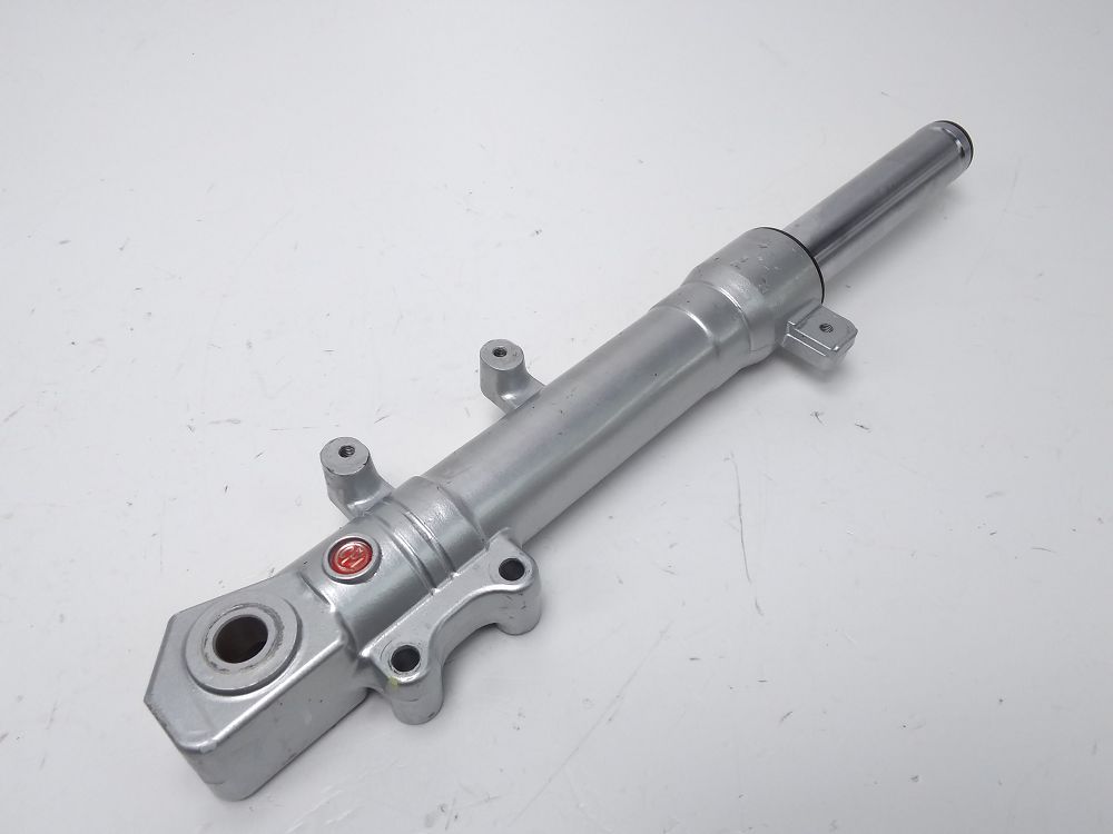 Tube de fourche gauche