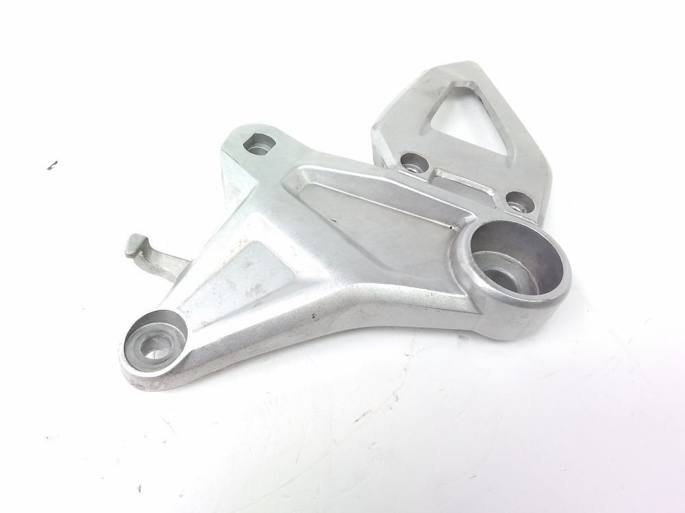 Platine avant droite