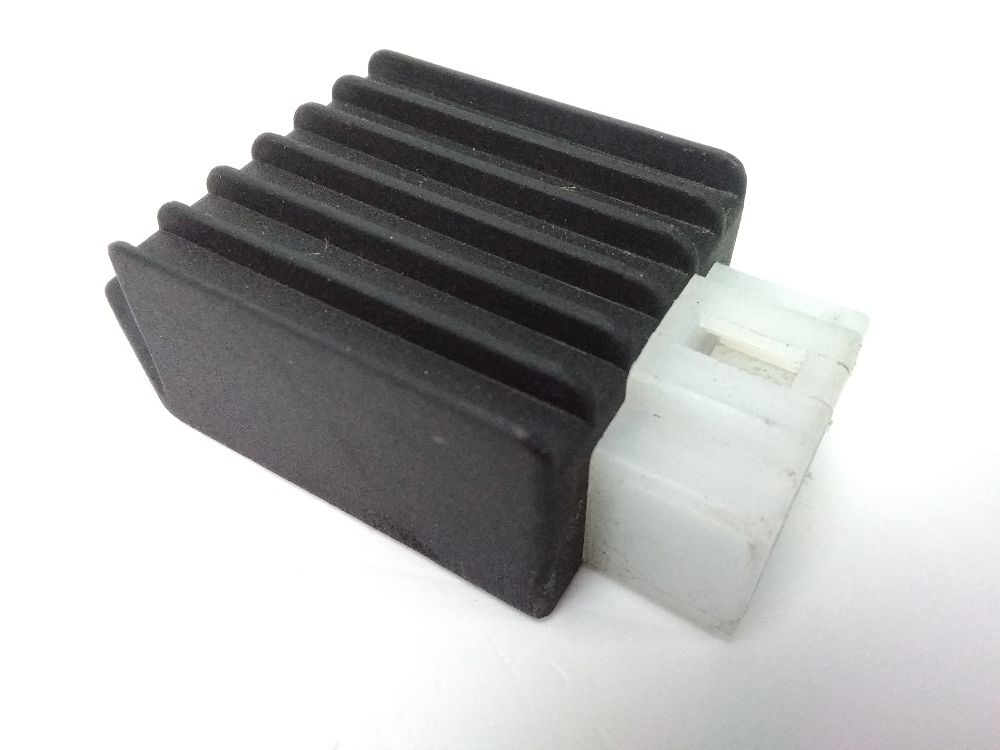 Regulateur de tension