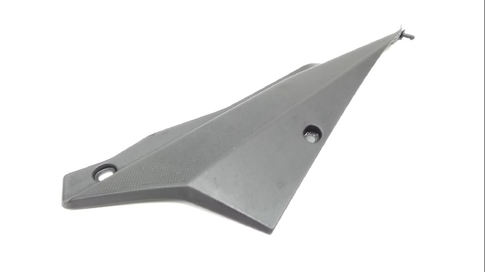CACHE LATERAL GAUCHE