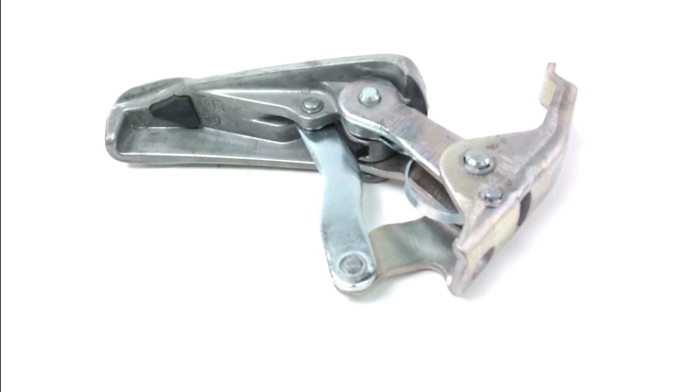 PLATINE ET REPOSE PIEDS ARRIERE DROIT