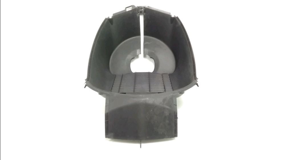 GRILLE DE RADIATEUR