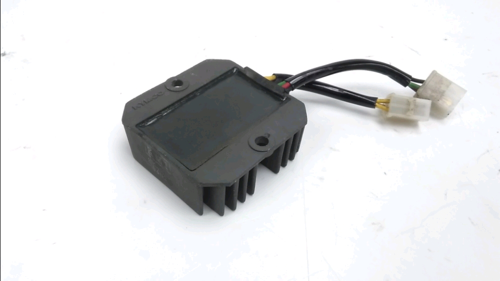 REGULATEUR DE TENSION