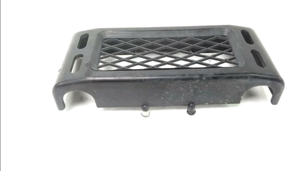 GRILLE DE RADIATEUR