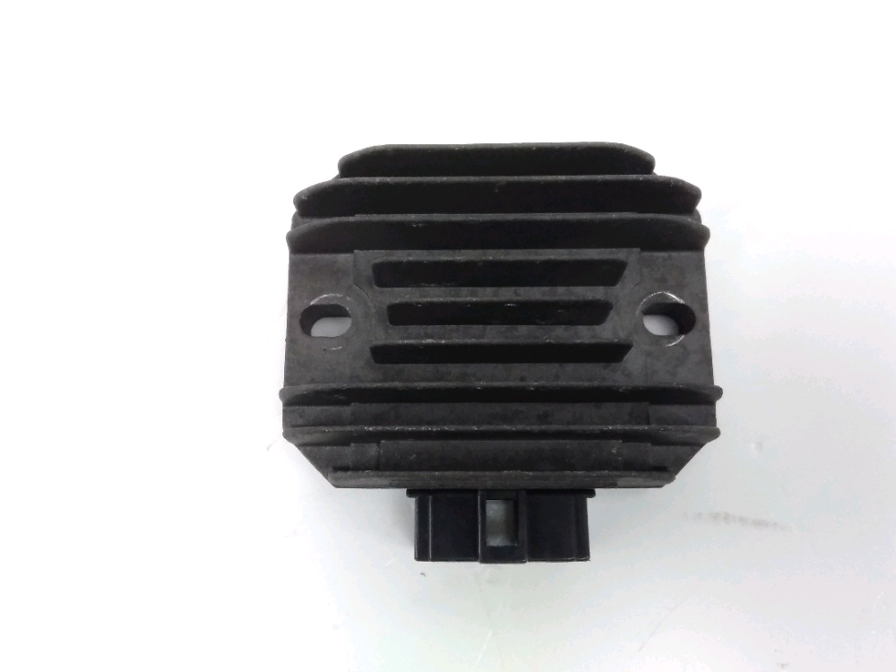 REGULATEUR DE TENSION