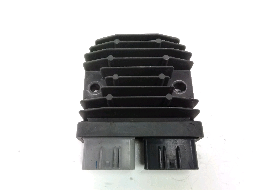 Regulateur de tension