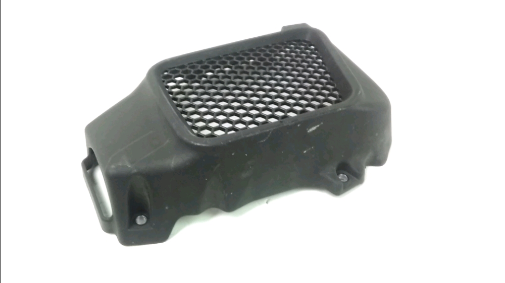 GRILLE DE RADIATEUR