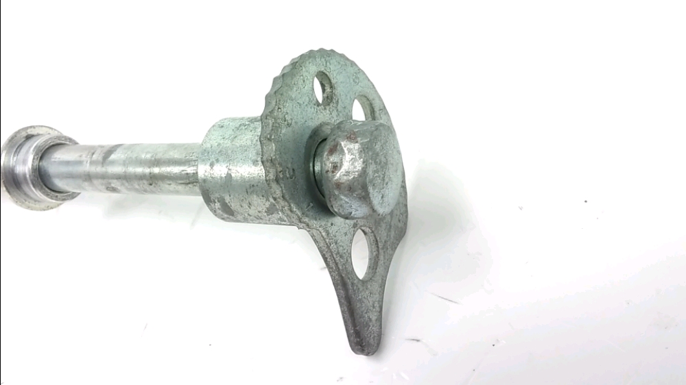 AXE DE ROUE ARRIERE