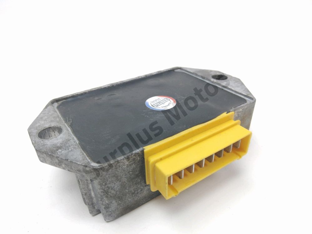 REGULATEUR DE TENSION