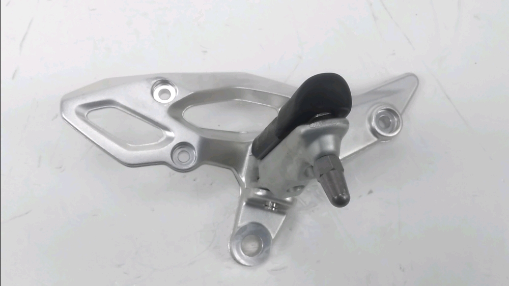 PLATINE AVANT DROITE COMPLETE