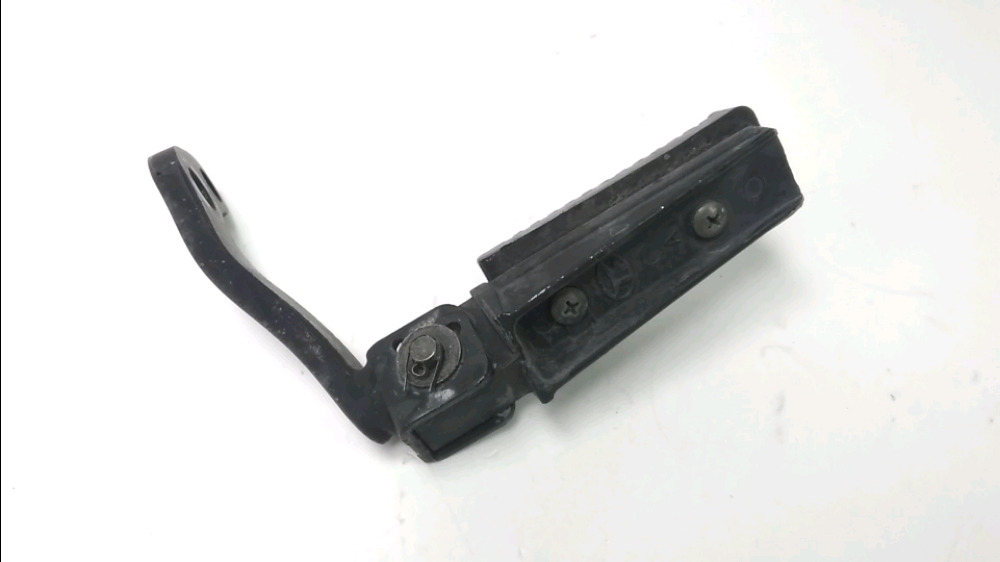 PLATINE AVANT DROITE COMPLETE