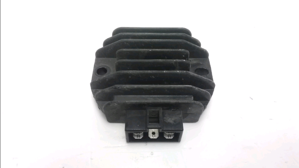 REGULATEUR DE TENSION