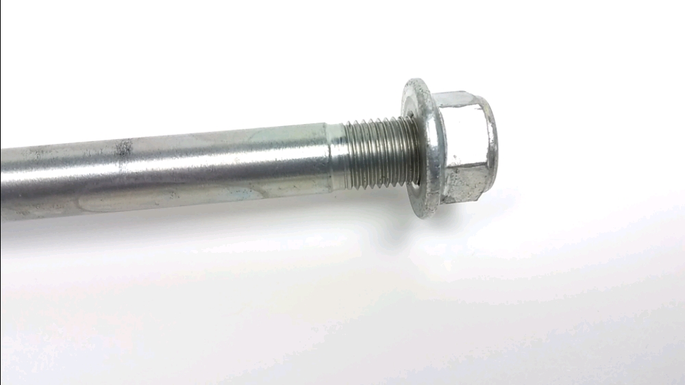 AXE DE ROUE AVANT