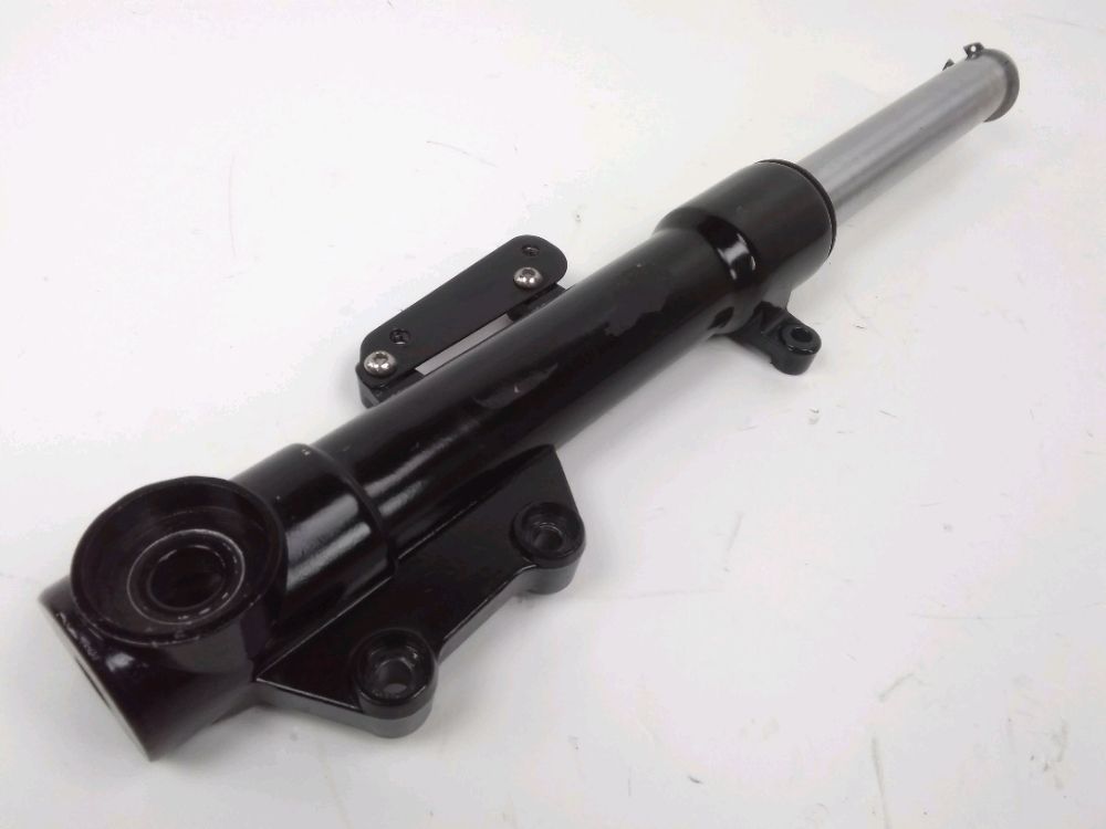 Tube de fourche gauche